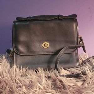 Vintage coach crossbody navy w/key fob